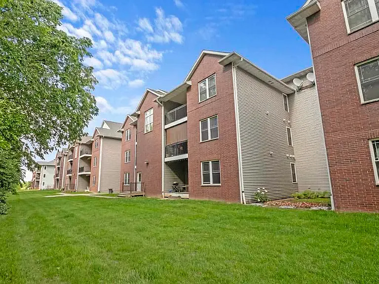 1092 Walnut Ave #107 — Photo 1