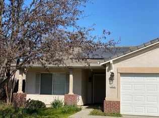 3934 W Sweet Ct, Visalia, CA 93291