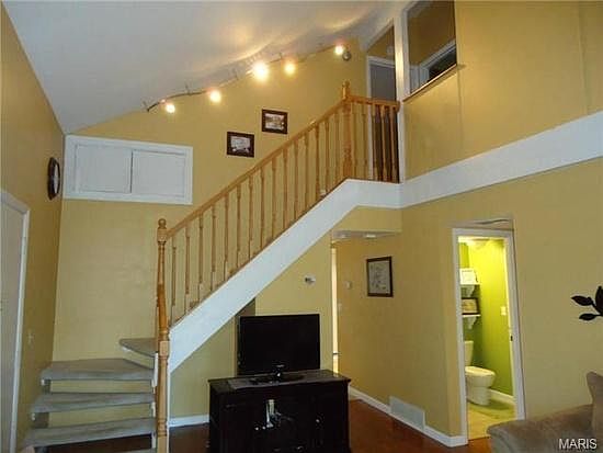 2nd image of 1062 Mersey Bend Dr