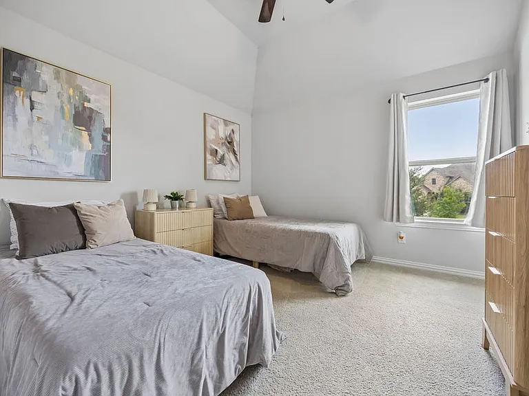 13946 Falcon Ranch Dr — Photo 23