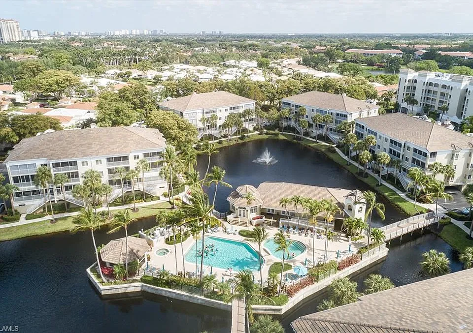 7638 Pebble Creek Cir #204