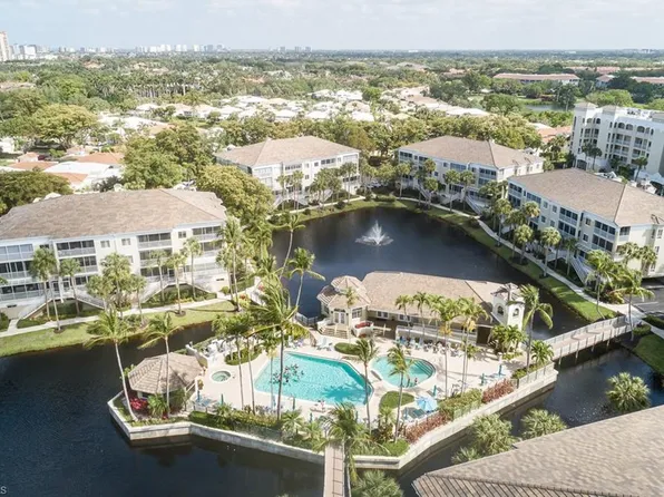 7638 Pebble Creek Cir APT 204, Naples, FL 34108