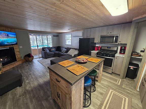 2nd image of 29894 Laplant Rd