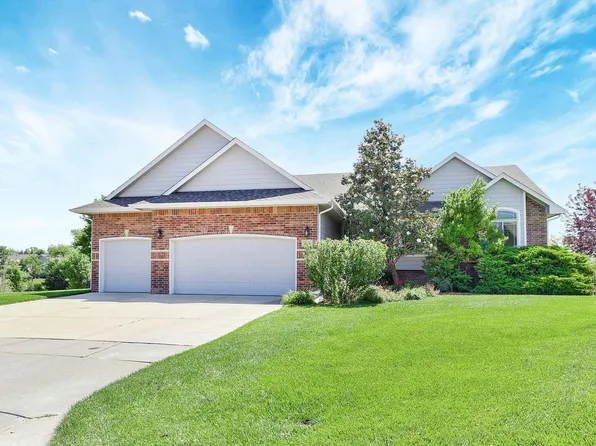 1074 S Glenmoor Ct, Wichita, KS 67207