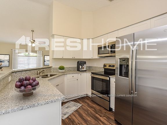 2nd image of 2924 Norwick St