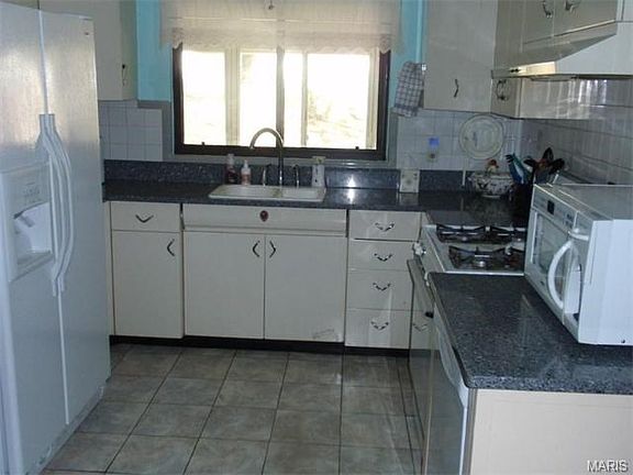5th image of 10010 Shapfield Ln