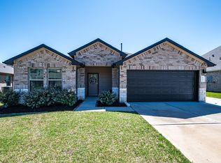 113 Big Spring Dr, Anahuac, TX 77514