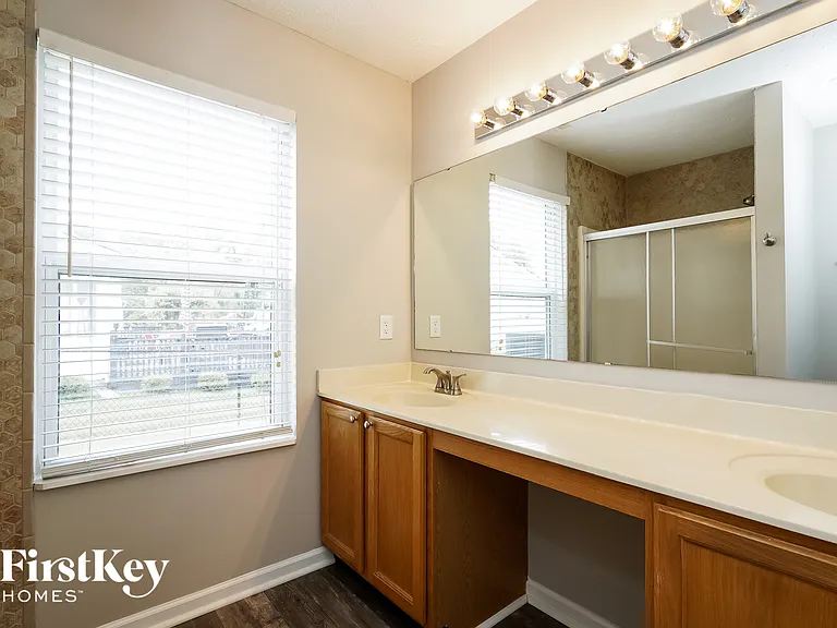 5631 Willowridge Ct — Photo 10