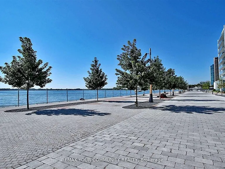39 Queens Quay E #815 — Photo 31