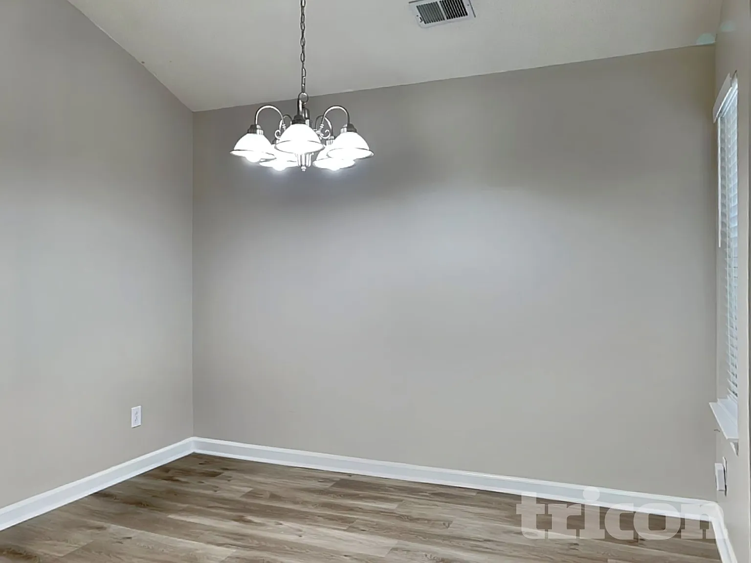 1264 W Briar Ridge Ct Riverdale Ga — Photo 4