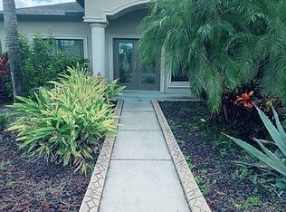 320 Star Shell Dr, Apollo Beach, FL 33572