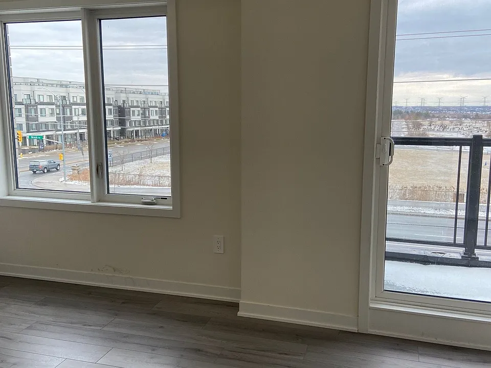 1695 Dersan St #205