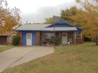 110 N 1st St, Perry, OK 73077