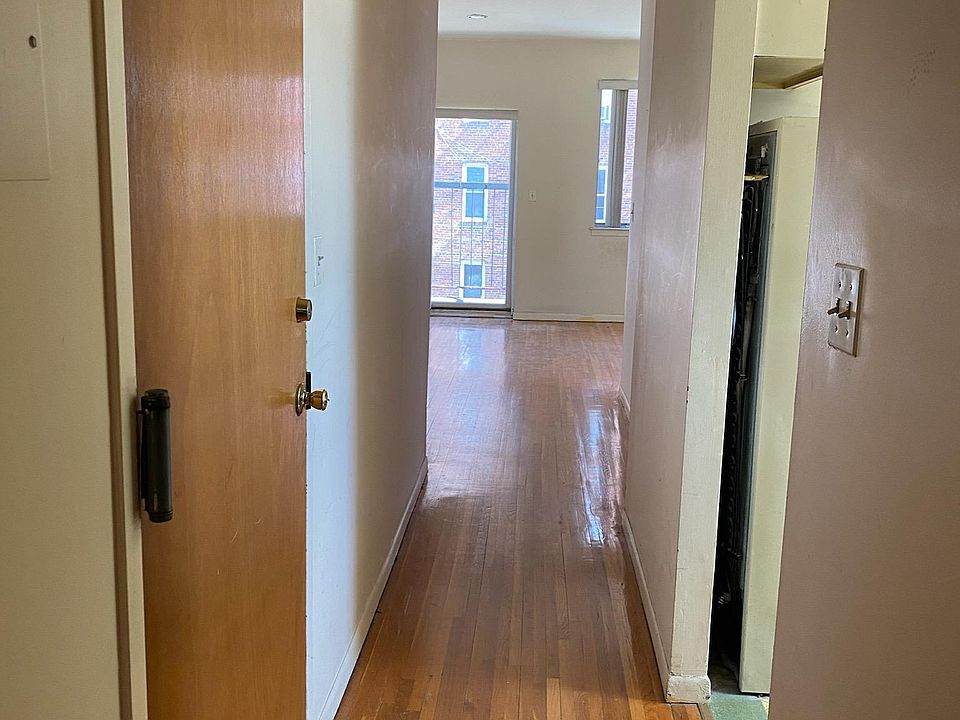 1st image of 1682 E 14th St #3