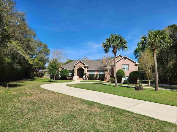 2525 Pleasant Valley Dr, Cantonment, FL 32533