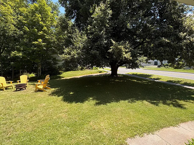 305 Main St — Photo 4