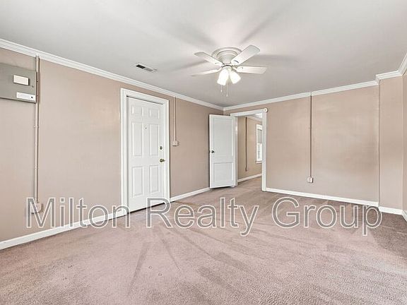 4th image of 101 E Woodall St #D