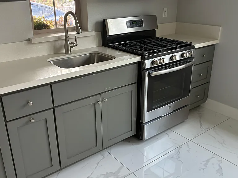 631 W Hearst Ln — Photo 13