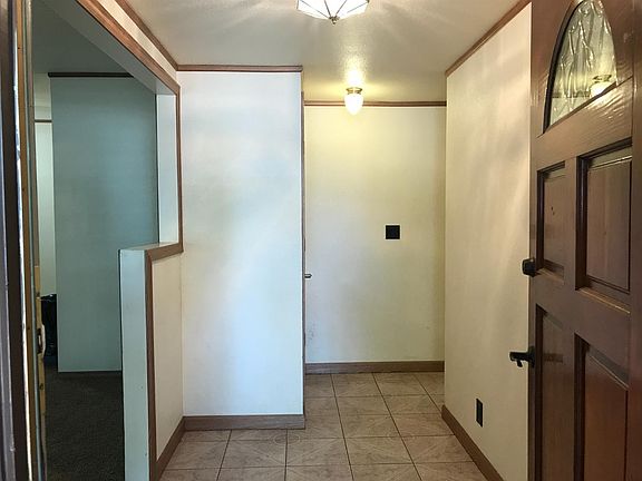2nd image of 14395 Willow St