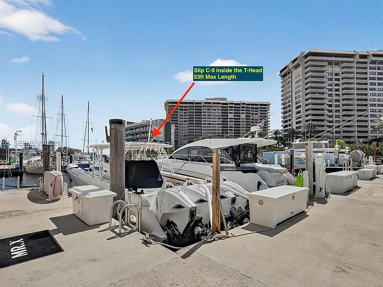 4 Grove Isle Dr #C-9 — Photo 6