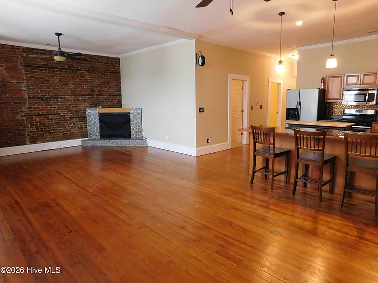 216 Middle St #B — Photo 35