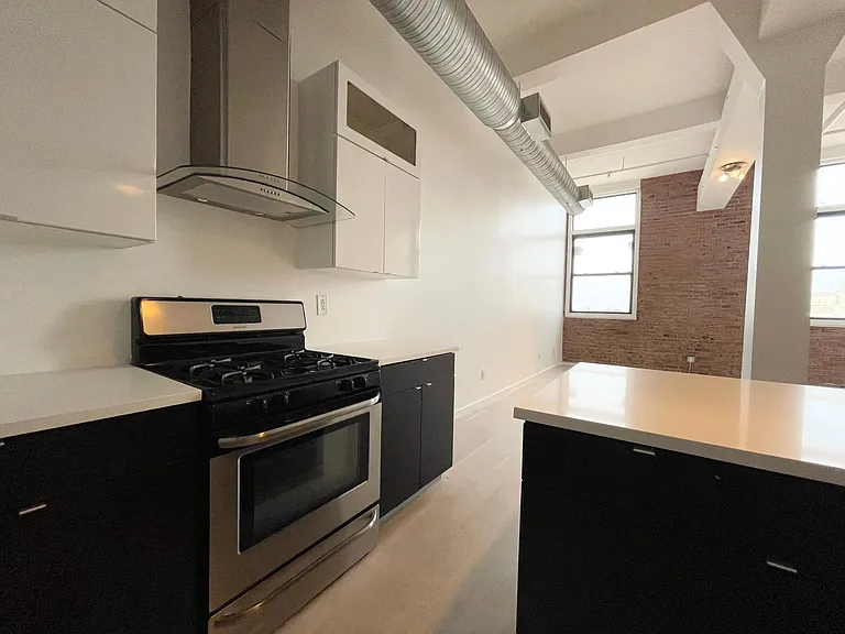 728 Market St #502 — Photo 10