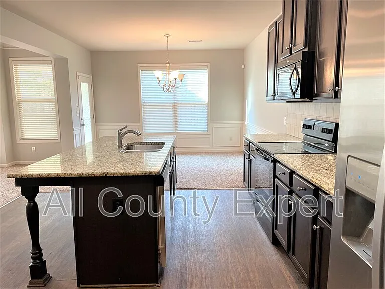 5338 Cactus Cove Ln — Photo 7
