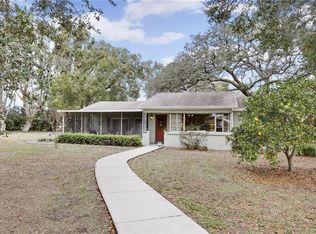 1329 Saint Andrews Dr, Tampa, FL 33612