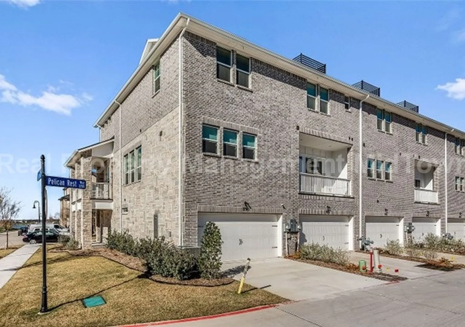 Live Elevated in the Heart of Viridian Stunning Island Townhome! — Photo 3
