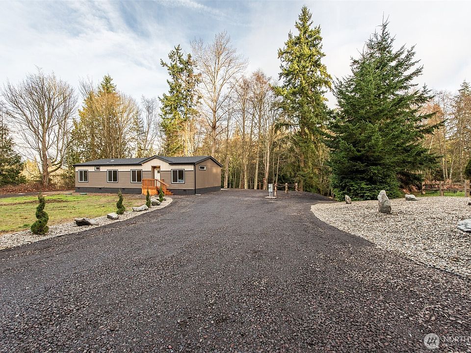 1st image of 211 S Barr Road