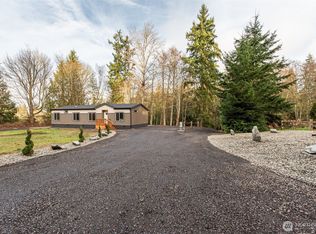 211 S Barr Rd, Port Angeles, WA 98362