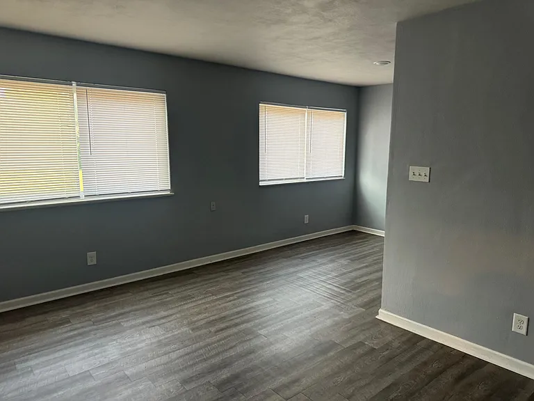 Parkside Living Apts — Photo 10