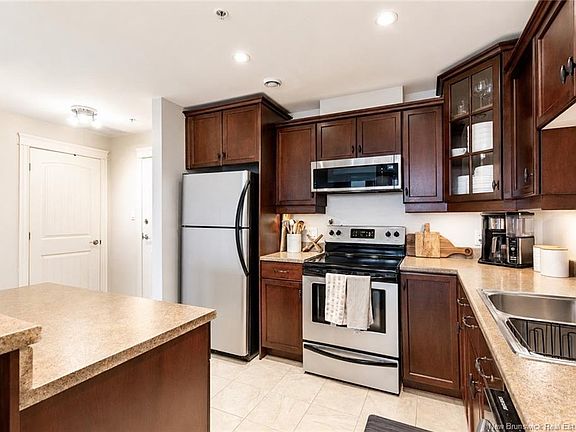 2nd image of 185 Royal Oaks Blvd #206