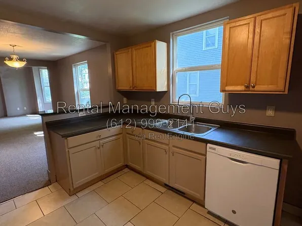 1810 10th Ave S, Minneapolis, MN 55404