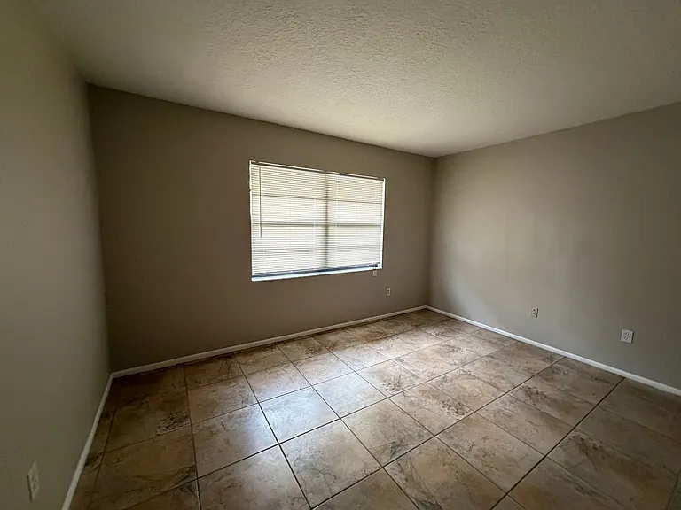 9552 W Orchard St — Photo 8