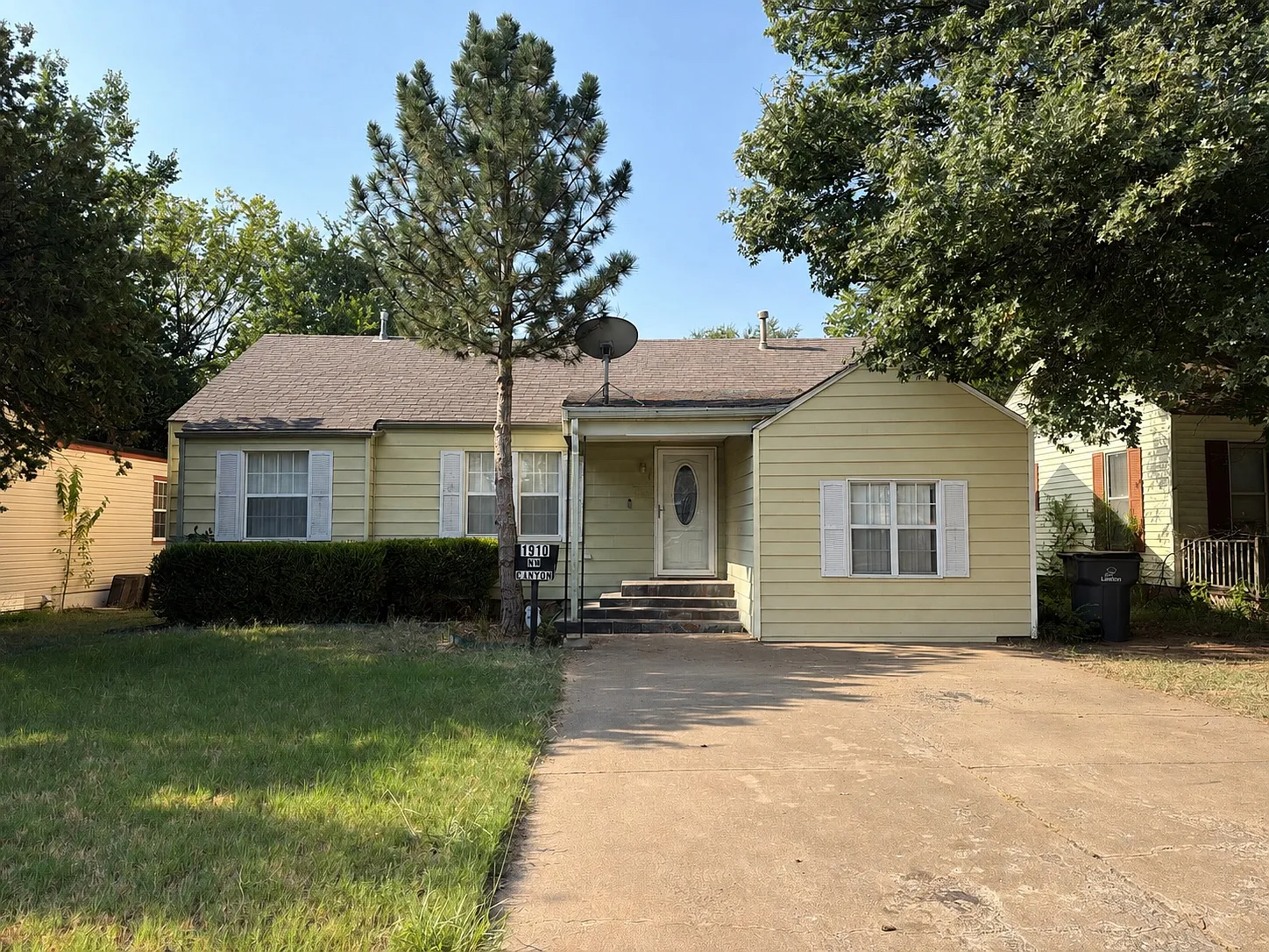 3 bed, 1161 sqft, $1,300 — Photo 1