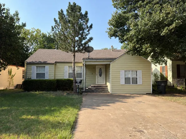 1910 NW Kinyon Ave, Lawton, OK 73507