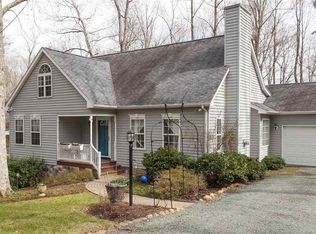 9 E Point Rd, Palmyra, VA 22963