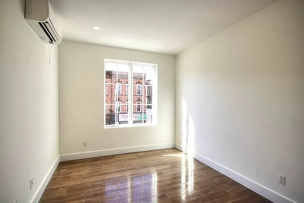 Rented by Brooklyn Group | media 25
