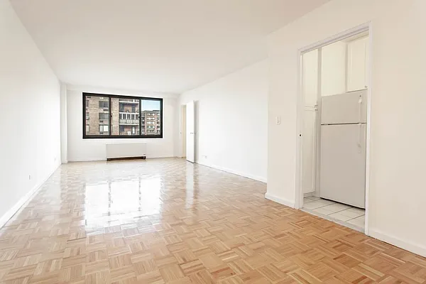 Rented by Olnick Organization | media 3