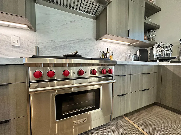 375 W Napa St #7 — Photo 3