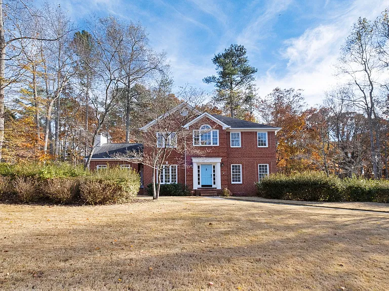 2293 Camden Dr SW — Photo 4