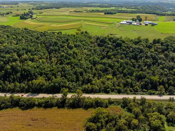 000 US Highway 10, Plum City, WI 54761