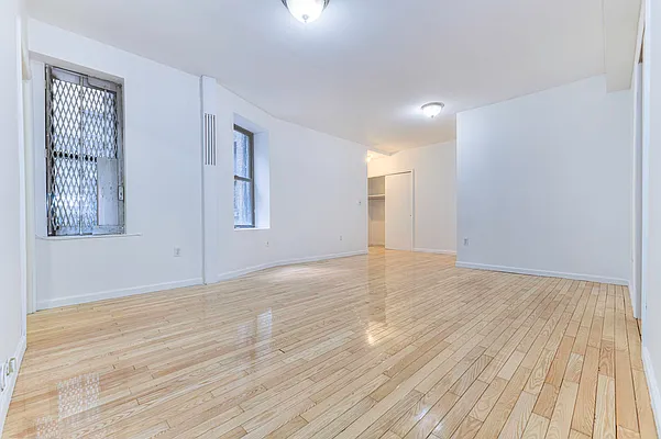 Rented by REAL New York | media 13