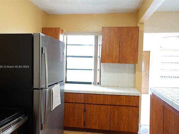 5th image of 1500 NE 109th St #0
