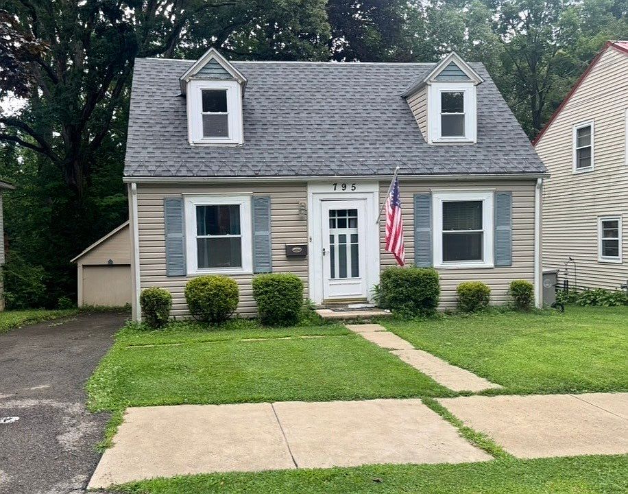 1st image of 795 Chestnut St