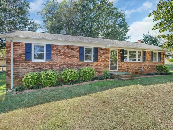 2122 Amesbury Dr, Shelby, NC 28152