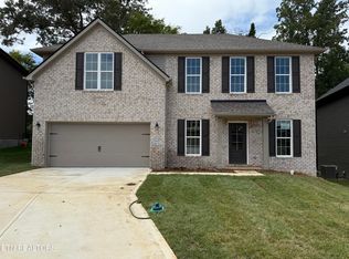 3527 Crimson Cir, Maryville, TN 37801
