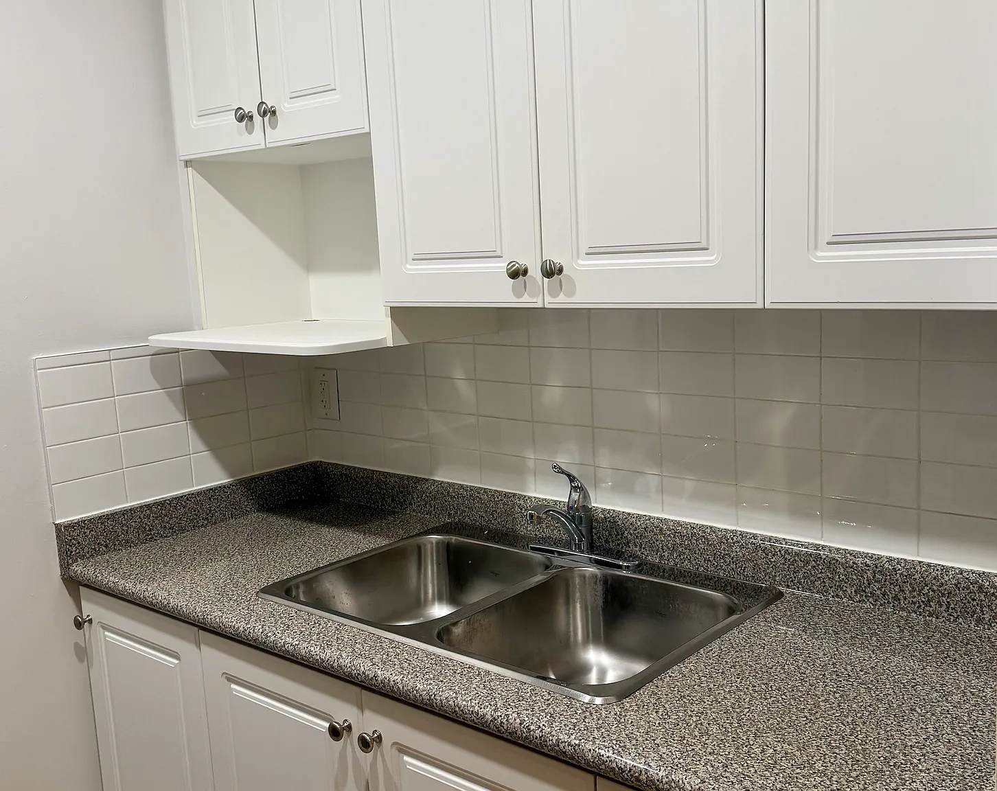 1137 Royal York Road Toronto — Photo 4