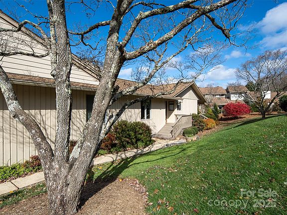 2nd image of 112 Clubwood Ct